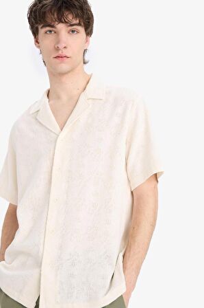 DeFacto Regular Fit Apaş Yaka Yazlık Kısa Kollu Gömlek E0790AX25SPER83