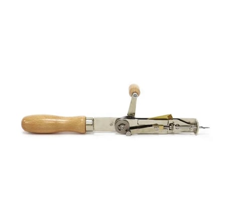 Yarı Otomatik Punch (Panç) Makinesi (2-8 mm Hav Yüksekliği - 3mm İğne Kalınlığı)