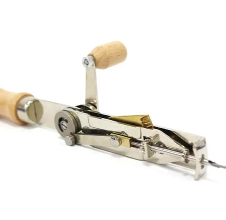 Yarı Otomatik Punch (Panç) Makinesi (2-8 mm Hav Yüksekliği - 3mm İğne Kalınlığı)