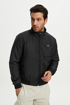 Erkek Siyah Dik Yaka Su Ve Rüzgar Geçirmez İçi Kapitone Elyaflı Mont M-9