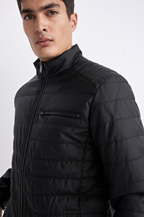 DeFacto Su İtici Slim Fit Suni Deri Mont Dar Kesim Dik Yaka Fermuarlı Cepli B3568AX24SPBK27