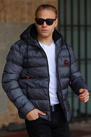 Erkek Antrasit Elyaflı Su Ve Rüzgar Geçirmez Kapüşonlu Kışlık Şişme Mont | S