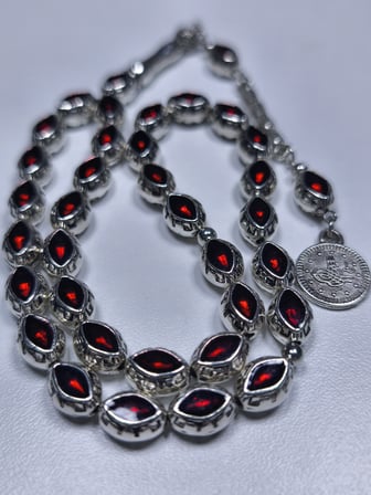 Kırmızı Mineli Metal Alpaka Özel Tasarım Ağır Tesbih (11 x 8 x 6 mm)