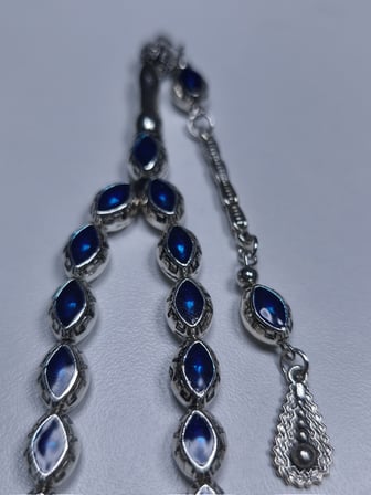 Mavi Mineli Metal Alpaka Özel Tasarım Ağır Tesbih (11 x 8 x 6 mm)