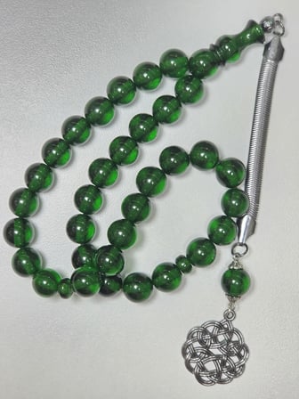 Kazazlı Yeşil Renk Ateş Kehribar Tesbih Küre Kesim (11 x 11 mm) 