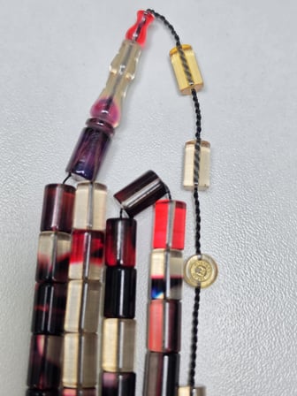 Erkan Çubukçu Usta İmzalı Multi Renk Sıkma Kehribar Tesbih Kesme Kesim (7 x 10 mm)