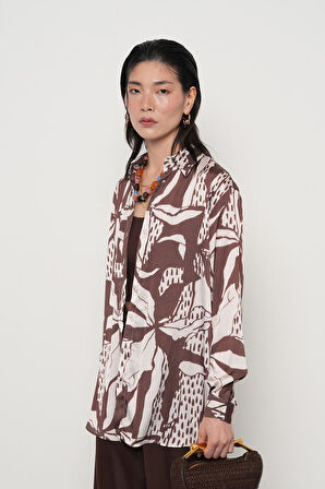 KADIN OVERSİZE KESİM KARIŞIK DESENLİ DİJİTAL GÖMLEK