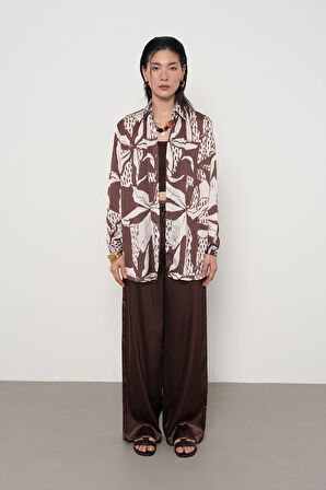 KADIN OVERSİZE KESİM KARIŞIK DESENLİ DİJİTAL GÖMLEK