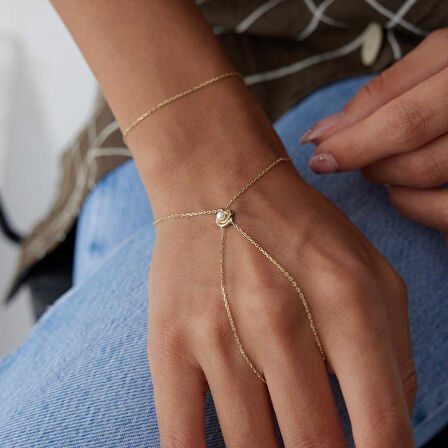 Daisy İnce Şahmeran