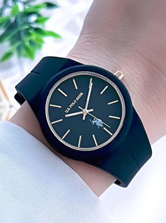 U.S.POLO ASSN Silikon Kordon 3 Atm Suya Dayanıklı Spor Kadın Kol Saati U.SPA.2101.B5