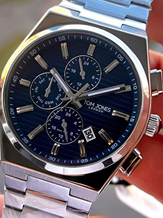 Tom Jones Çelik Kordon 3 Atm Suya Dayanıklı 2 Yıl Garantili Erkek Kol Saati+Bileklik TJE1.10017.3