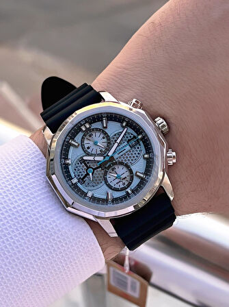 Lee Cooper İtalyan Tasarım Bileklik Hediyeli Silikon Kordon 5 Atm Erkek Kol Saati ELC.08238.301