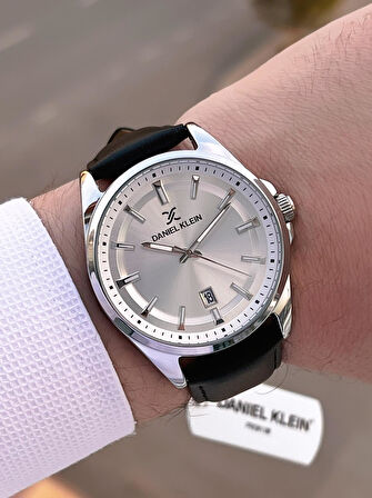 Daniel Klein Deri Kordon Takvimli Kadran 2 Yıl Garantili 3 Atm Dayanıklı Erkek Kol Saati E140036-1