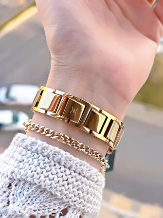 Daniel Klein Zincirli Kordon 3 Atm Suya Dayanıklı 2 Yıl Garantili Kadın Kol Saati+Bileklik S10052.3