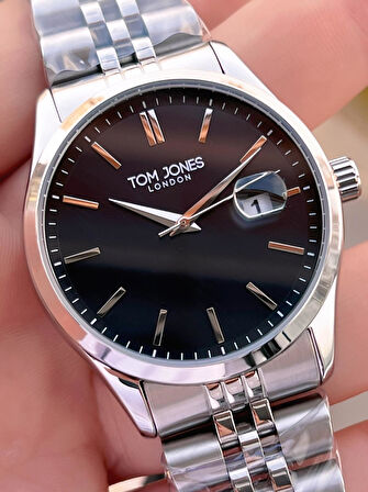 Tom Jones Bileklik Hediyeli Çelik Kordon 3 Atm Suya Dayanıklı 2 Yıl Garantili Erkek Kol Saati 10088.2