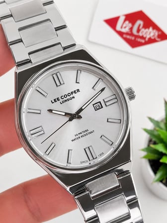 Lee Cooper 2 Yıl Garantili Takvimli Kadran Bileklik Hediyeli  Erkek Kol Saati E8325.330