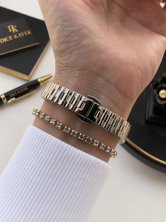 Dice Kayek Premium Vintage Kadın Kol Saati Gold Çelik Kordon 5 ATM Su Geçirmez Bileklik Hediyeli J28