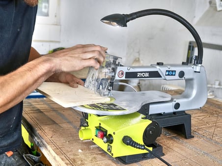 Ryobi RSW1240G Elektrikli Kıl Testere 125 W - 5133002860