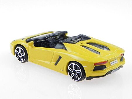 Bburago 1:43 Street Fire -LAMBORGHINI AVENTADOR ROADSTER