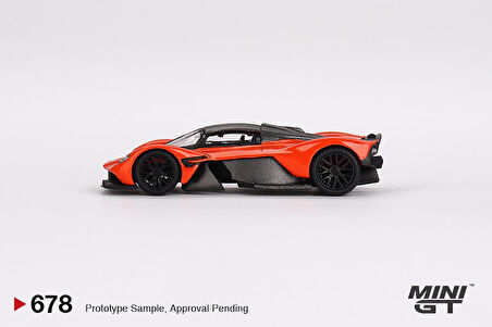 Mini GT Aston Martin Valkyrie Maximum Orange 678