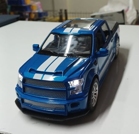 Oyuncak Metal Model  Koleksiyon 1 / 24 Ölçek F 350 Pickup Mavi Kamyon 4x4 Işıklı Sesli 