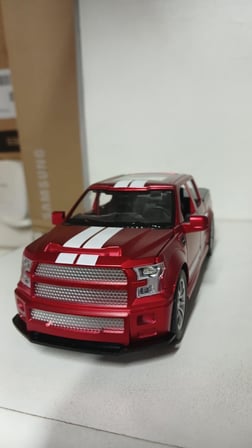 Oyuncak Metal Model  Koleksiyon 1 / 24 Ölçek F 350 Pickup Kırmızı Kamyon 4x4 Işıklı Sesli 