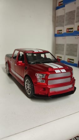 Oyuncak Metal Model  Koleksiyon 1 / 24 Ölçek F 350 Pickup Kırmızı Kamyon 4x4 Işıklı Sesli 
