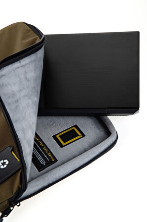 National Geographic Macbook Air - Macbook Pro 17 İnç Uyumlu Laptop Kılıfı Haki N20905