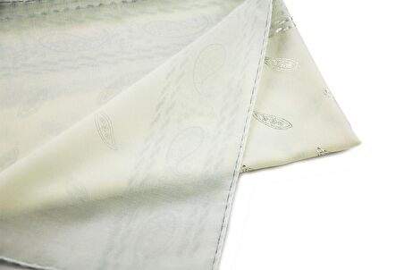 Biricik Anneme Özel Silindir Kutulu Set - İnci Tesbihli - Varaklı Kesik Elyaf Mevlid Örtülü - Krem Renk