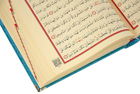 Kadife Kaplı Sandıklı Kişiye Özel Hediyelik Seccadeli Kuranı Kerim Seti Mavi