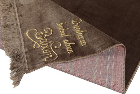 Kişiye Özel İsim İşlemeli Lüks Düz Desensiz Kadife Velür Seccade  AçıkKahverengi