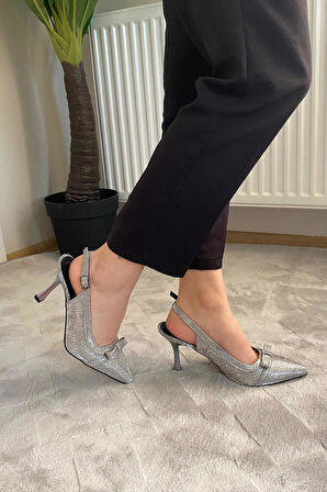 Kadın Madame Gümüş Simli Fiyonk Detaylı Arkası Acık 9 cm İnce Topuklu Ayakkabı