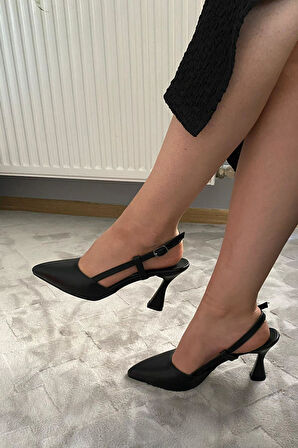 Kadın Natali Siyah Cilt 9 Cm Topuklu Ayakkabı Arkası Açık Direkli Tokalı Topuk