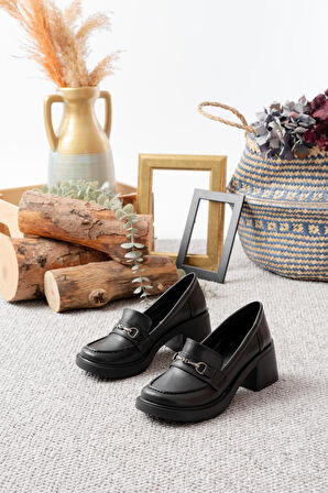 Kadın Tilda Siyah Cilt İnce Toka Detaylı 6 cm Topuklu Lofer Ayakkabı