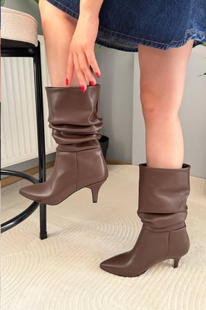 Kadın Donna Kahve Cild Körüklü Sivri Burun 6 Cm Çivi Topuklu Kısa Çizme