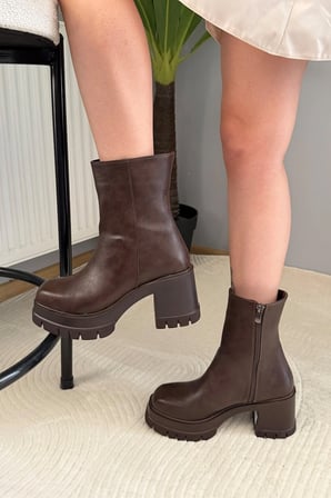 Kadın Pita Kahve Cİlt ( 8 cm ) Platfom Topuklu Fermuarlı Bot
