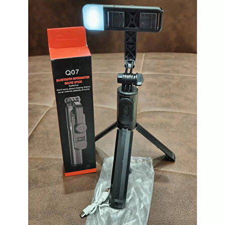 Universal Q07 6 Inç Halka Işık Taşınabilir Bluetooth Selfie Stick Tripod (4915)