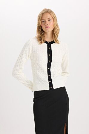 Fitted Bisiklet Yaka Düğme Kapamalı Basic Düz Triko Hırka