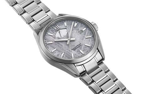 Orient Star RE-BX0010A00B Limited Edition Kurmalı Otomatik Çelik Gri Safir Cam 10 ATM 40 mm Erkek Kol Saati