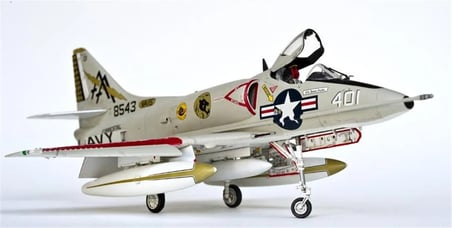 Hasegawa A-4C Skyhawk Askeri Araç Maketi 1/48 Gri