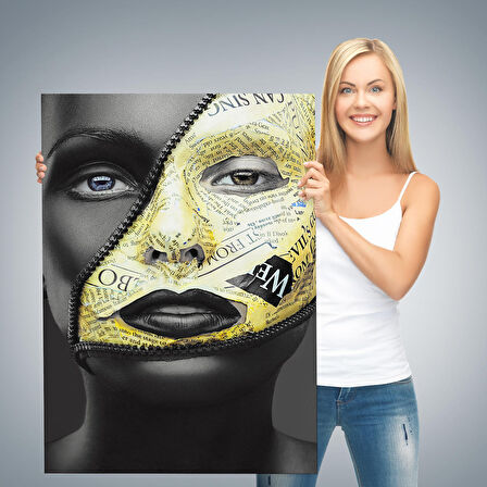 Fermuar Makyajlı Güzel Kızın Yakın Çekim Portresi Kanvas Tablo-4973