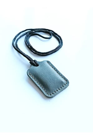 Küçük Dörtgen Cevşen Dualı Kolye Muska Hakiki Deri