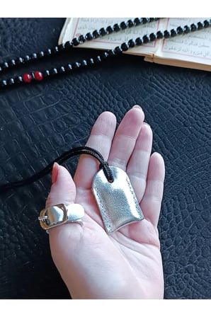 Küçük Dörtgen Cevşen Dualı Kolye Muska Hakiki Deri El Yapımı