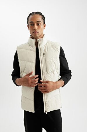 DeFactoFit Su İtici Şişme Yelek Rüzgar Geçirmez Normal Kesim Dik Yaka Fermuarlı Cepli C6042AX24AUBG721