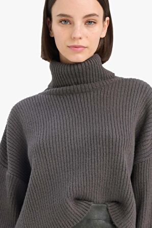 DeFacto Oversize Geniş Kalıp Balıkçı Yaka Triko Kazak L0986AZ24CWAR192