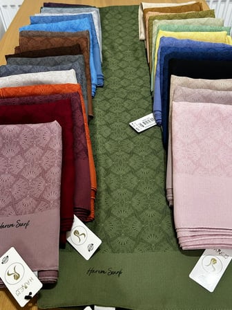 Harem Scarf Gold Sahra Şal Vişne