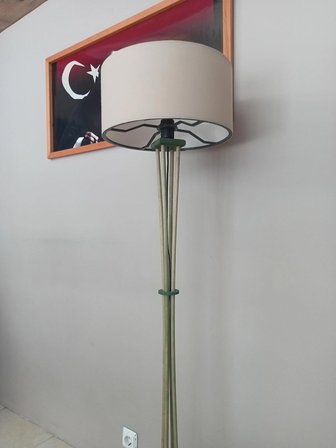 ORMAN YEŞİLİ AHŞAP LAMBADER-KÖŞE LAMBASI-BEJ KUMAŞ BAŞLIK
