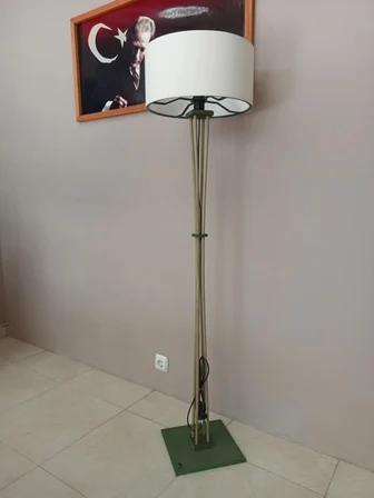 KREM BAŞLIK AHŞAP LAMBADER-KÖŞE AYDINLATMA-ORMAN YEŞİLİ