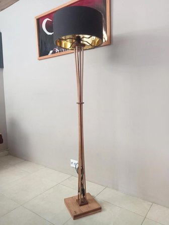 AHŞAP KÖŞE LAMBASI LAMBADER SİYAH GOLD
