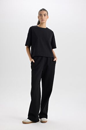 DeFacto Relax Fit Bisiklet Yaka Basic Kısa Kollu Tişört C7630AX24AUBK81